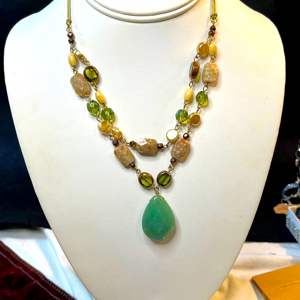 Beautiful Lia Sophia Necklace with real stones! Perfect for fall!